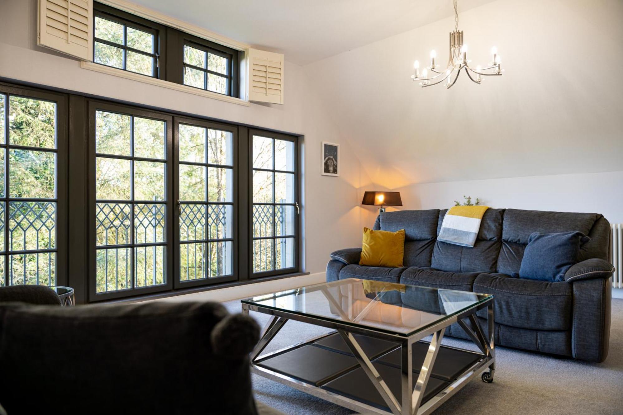 Escape Ordinary At Lough Erne Golf Village Enniskillen Exterior foto