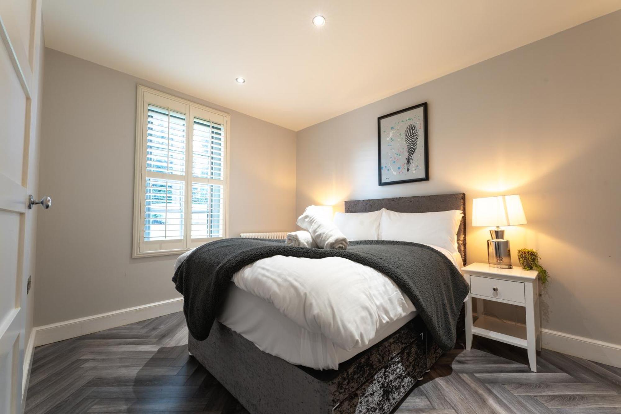 Escape Ordinary At Lough Erne Golf Village Enniskillen Exterior foto