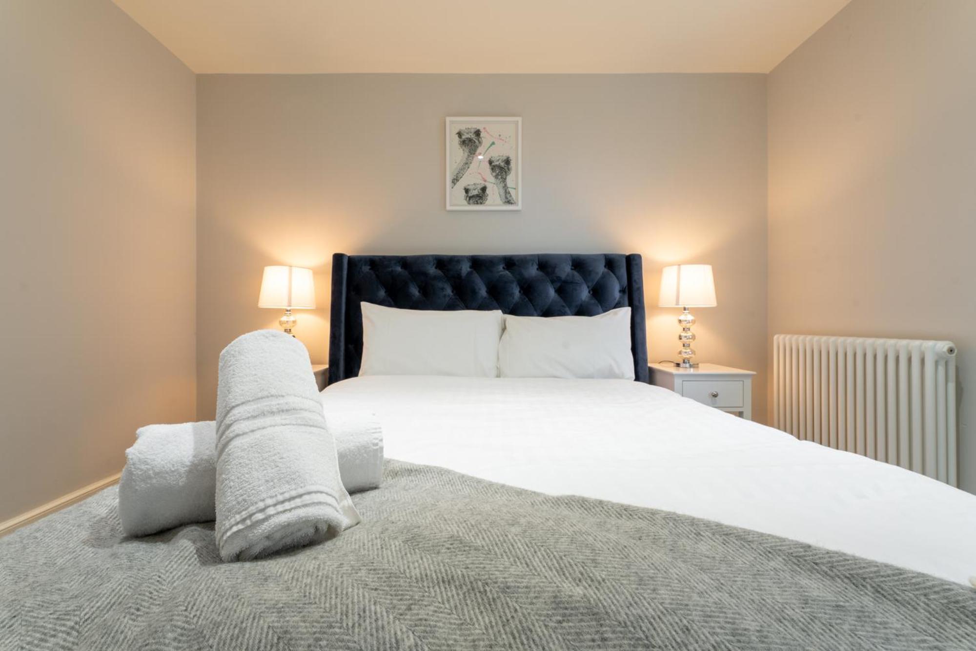 Escape Ordinary At Lough Erne Golf Village Enniskillen Exterior foto